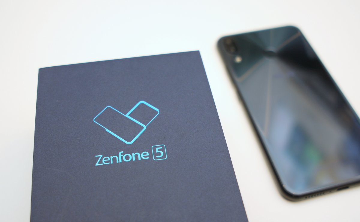 Asus Zenfone 5 簡單開箱 慢慢來專家
